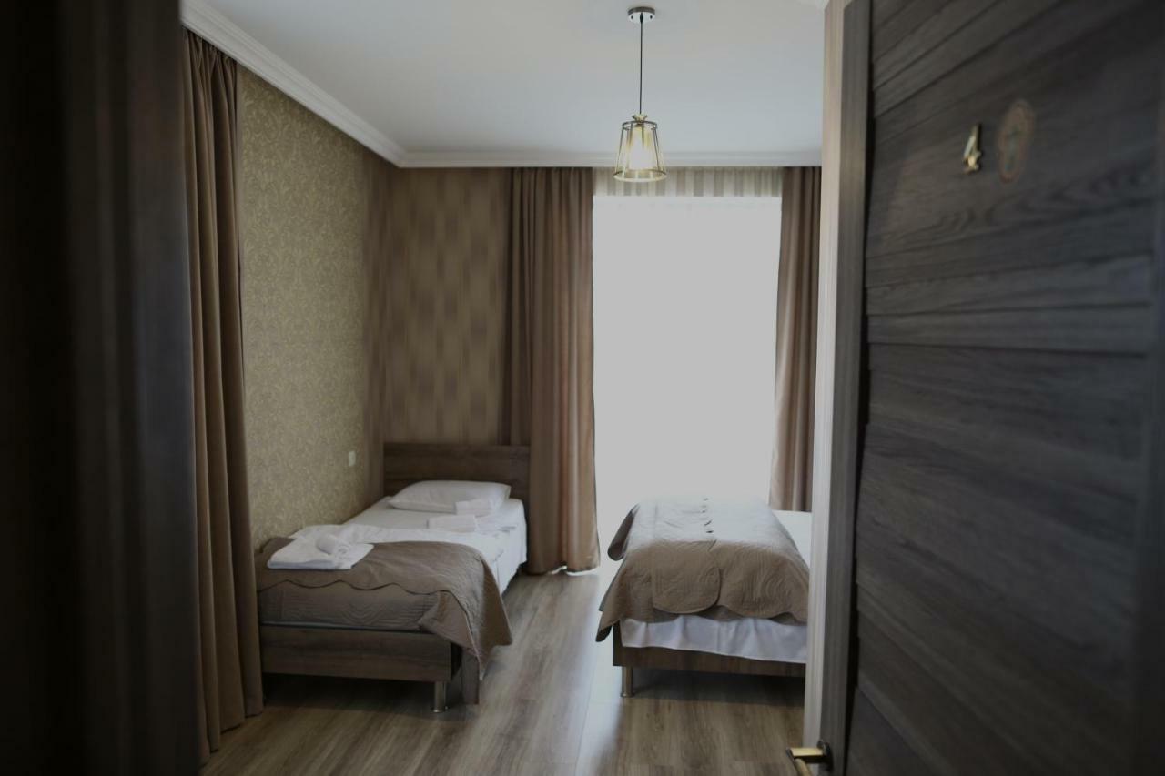 Ia'S Guest House Kazbegi Ngoại thất bức ảnh